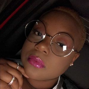 Meet your Posher, Marjoni